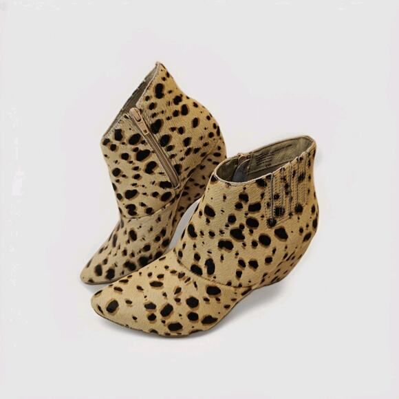 Matisse Nugent Wedge Leopard Real Calf Hair Leather Ankle Boots Booties Sz 6.5 M - Picture 1 of 9